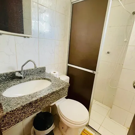 Apartamento Inteiros, Ar Condicionado, A 2 Minutos Da Praia Salvador Exterior photo