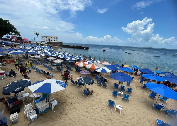 Apartamento Inteiros, Ar Condicionado, A 2 Minutos Da Praia